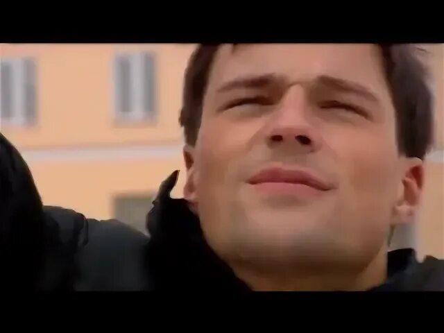 Был вечер падал белый снег