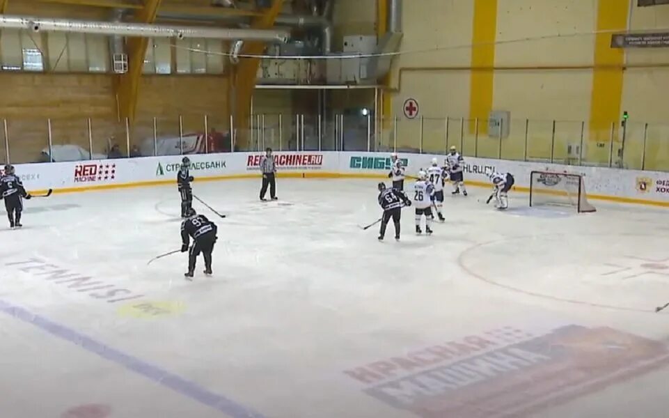 Хоккейная команда лисы магнитогорск. Хоккейная команда лисы магнитогорск. Тюменский легион стальные лисы. Тюменский легион стальные лисы. Проигравший легион.