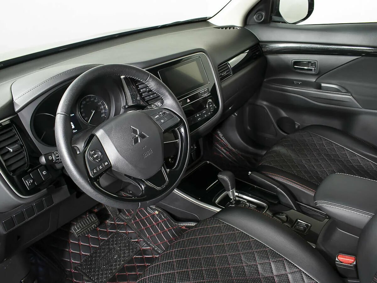 митсубиси аутлендер 3 рестайлинг салон. Mitsubishi outlander 3 рестайлинг inform. сколько ходит аутлендер 3. митсубиси аутлендер 2019 3. Mitsubishi outlander iii рестайлинг 2 салон.