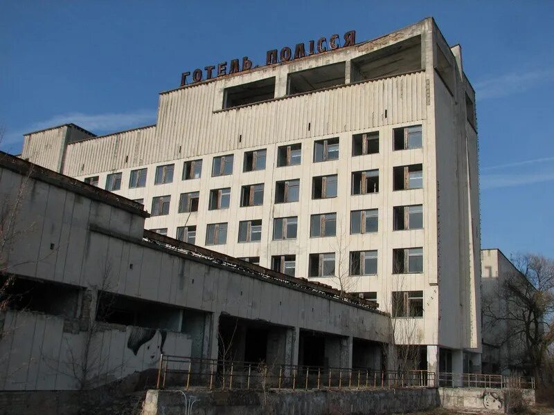 Гостиница над припятью. Гостиница полесье сталкер. Агрогородок лясковичи. Чернобыль отель энергетик. Чернобыль гостиница полесье до аварии.