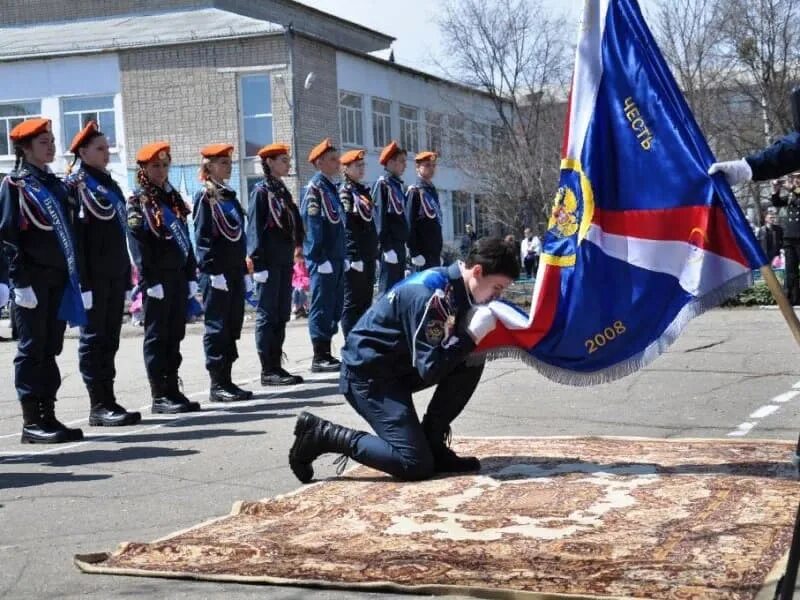 Школа г находка. Школа 7 Эдельвейс. 7 Школа Эдельвейс город находка. Эдельвейс кола. Находка город кадеты.