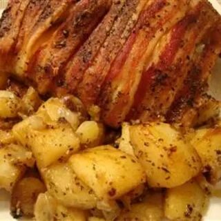 Картошка с ребрами на плите