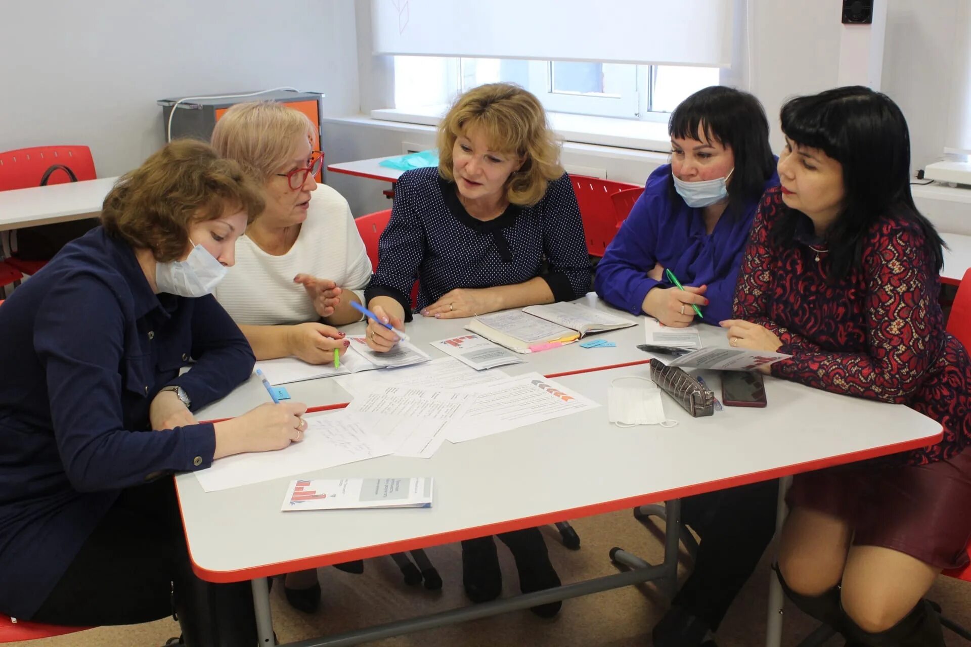 Руководитель методист. Учитель методист. Методист. Что проверять методисту в школе. Учеба педагога.