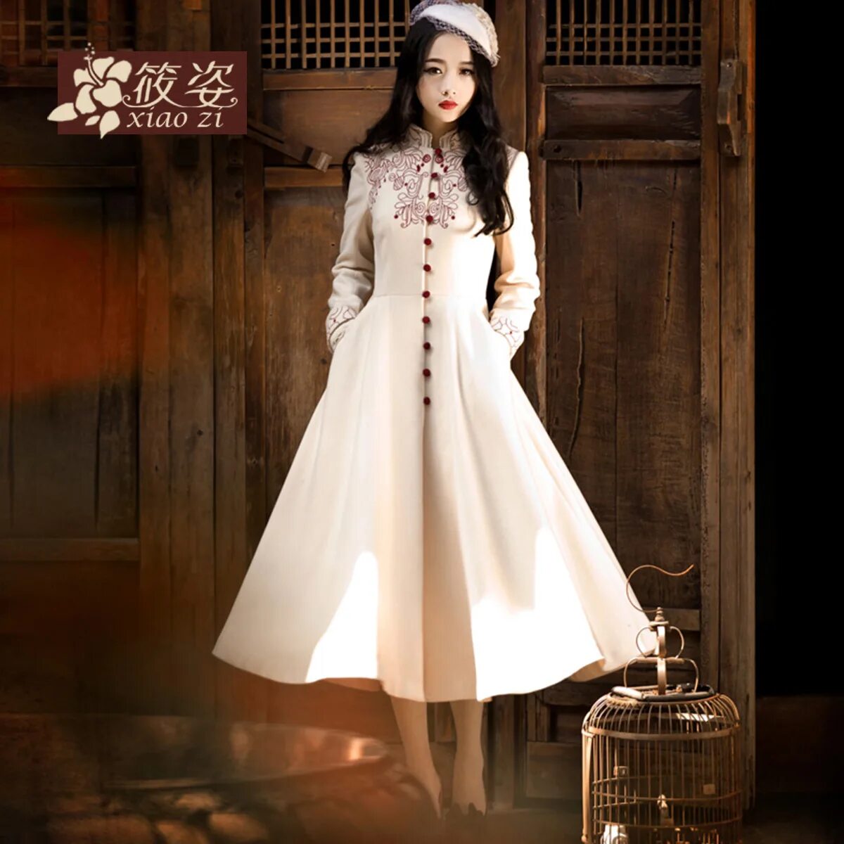 Английский стиль 40х. Винтажное пальто ив сен лоран. Basler пальто винтаж. Пальто в стиле 40х. Идда ван мюнстер в пальто.