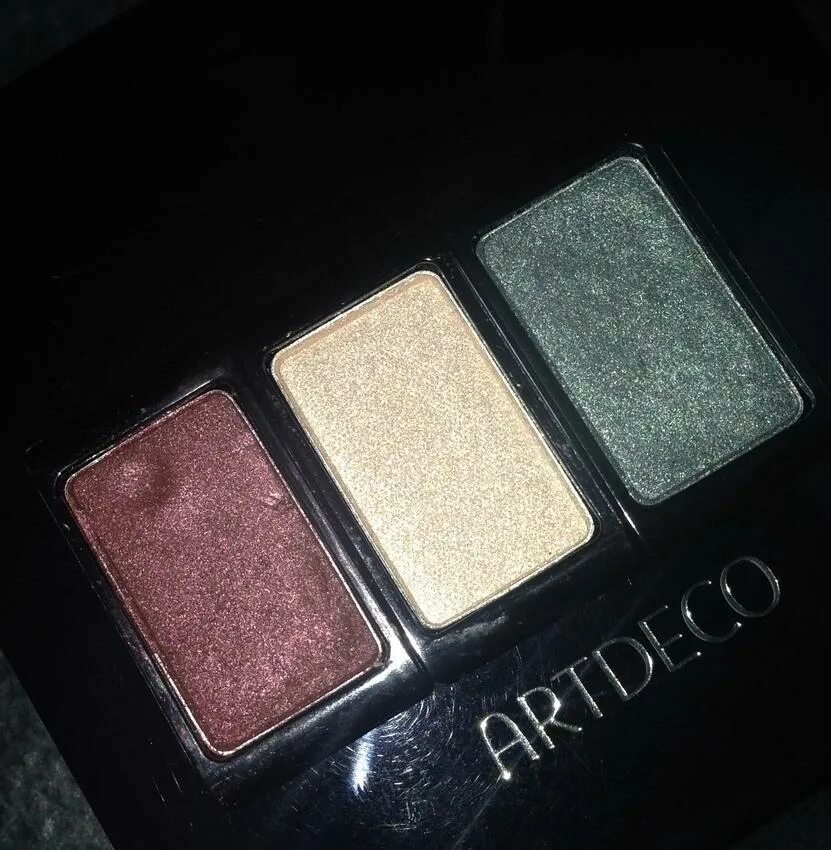 Artdeco eyeshadow. Тени АРТДЕКО свотчи. Artdeco 531 тени. Тени ардеко тон 255 дуохром свотчи. Тени Artdeco свотчи 531.