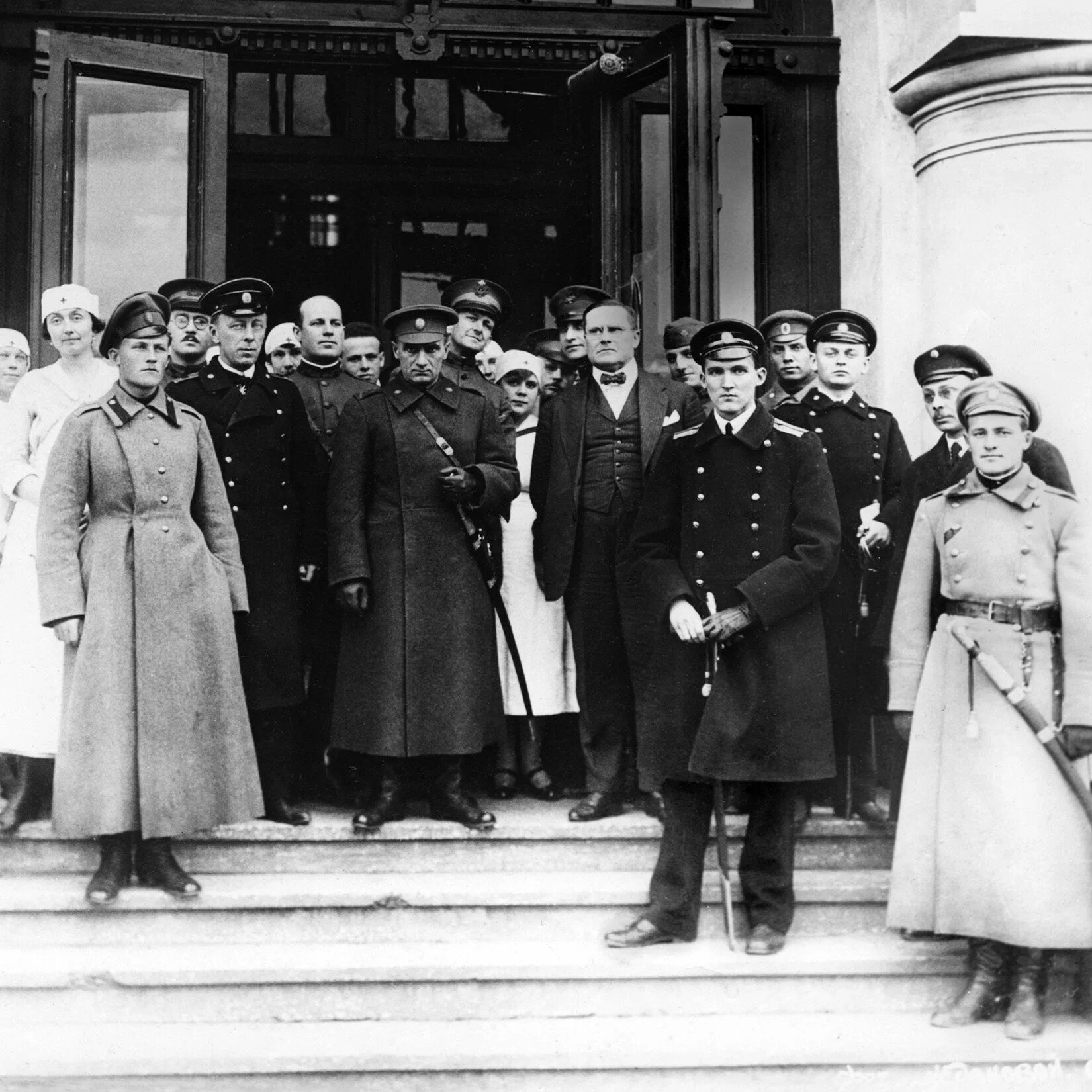 Колчак провозглашен верховным. Адмирал колчак 1919.