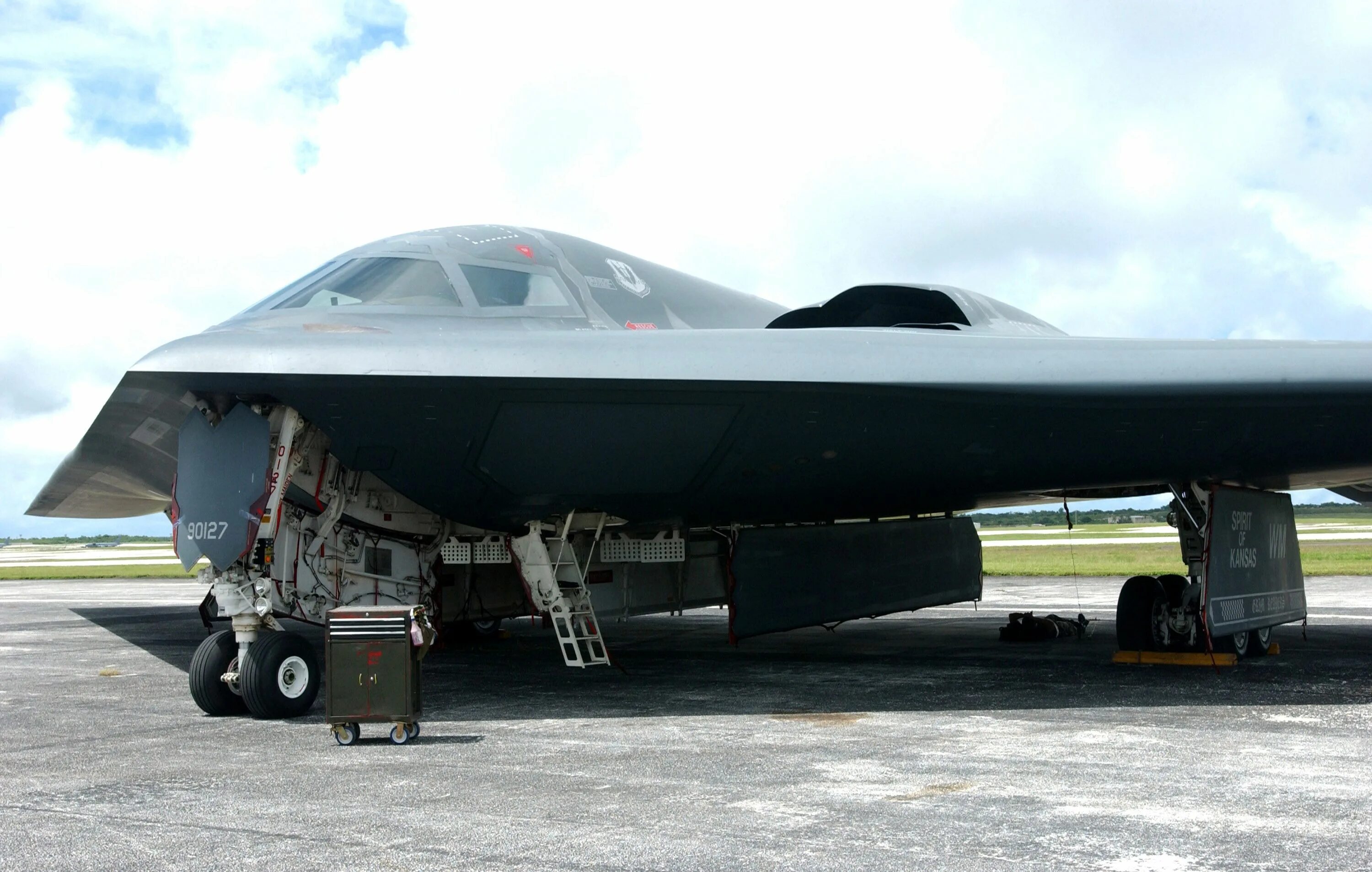 B-2 Spirit: стелс-бомбардировщик. B-2 Spirit Stealth Bomber. Northrop Grumman b-2 Spirit. Стелс бомбардировщик б2. B 2 spirit характеристики