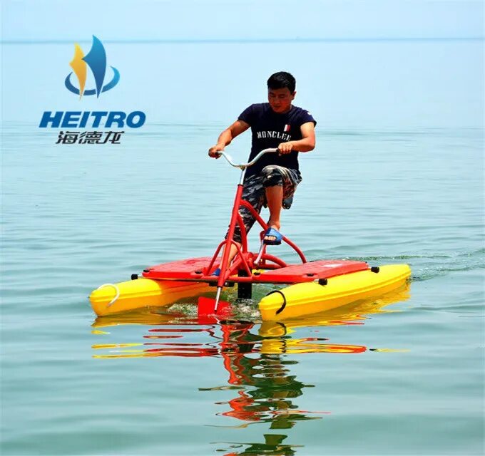 Water bike. Водный велосипед. Катамаран велосипед. Велосипед для передвижения по воде. Одноместный Водный велосипед.