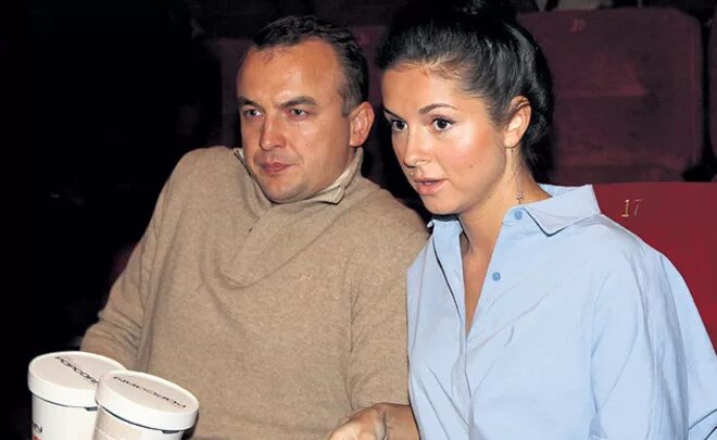 Сесть за один стол": певица Нюша призналась, что хочет познакомиться с бывшей же