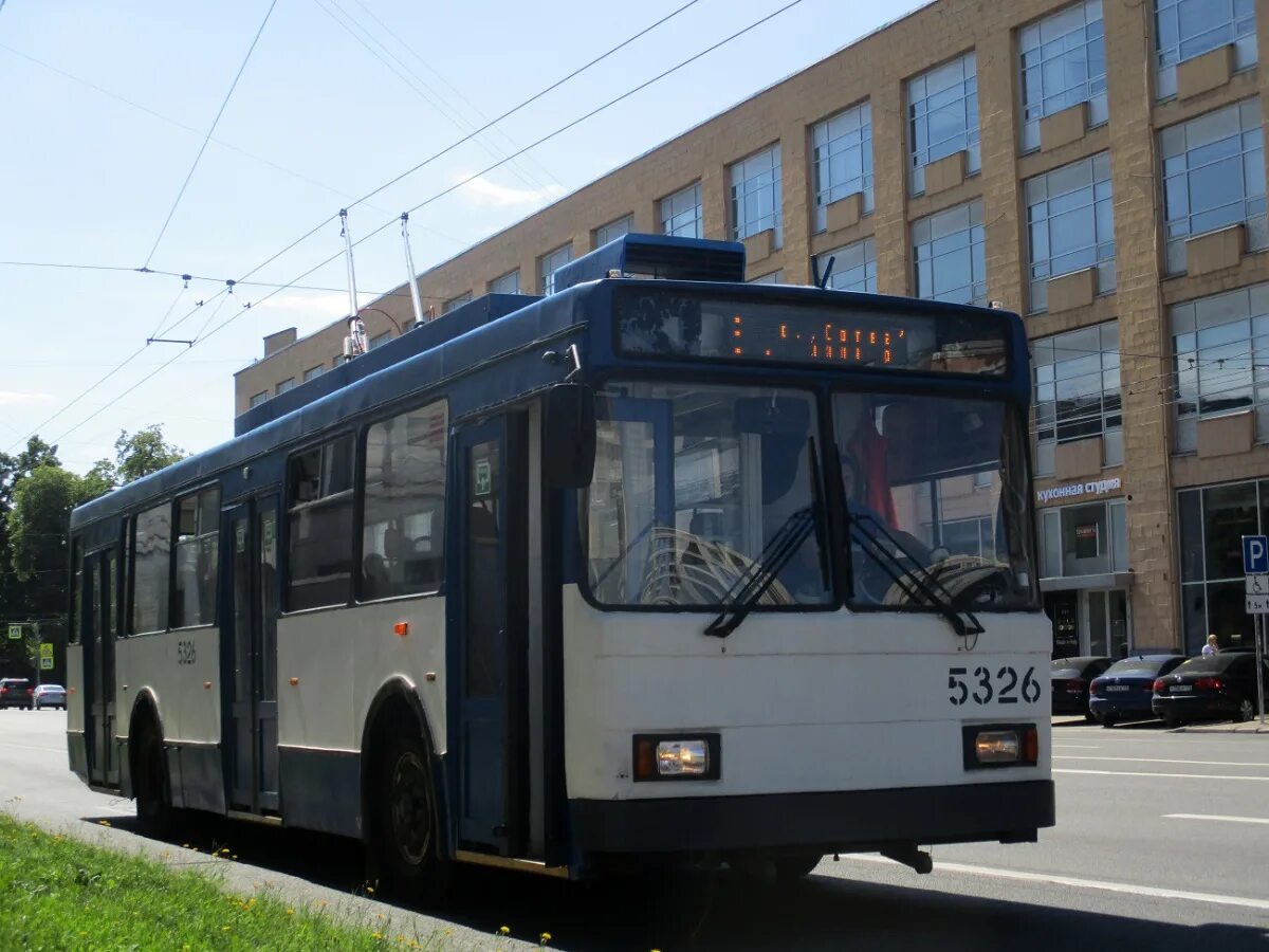 Троллейбус 22. Невский проспект спб троллейбус. Троллейбус тролза мегаполис. Троллейбус адмирал. Троллейбус 22 маршрут спб.