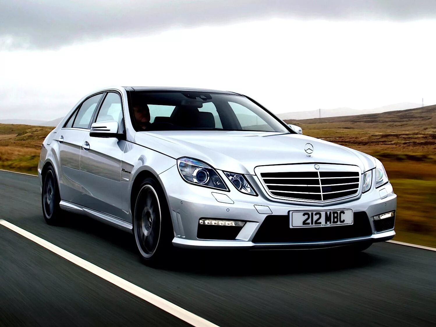 2012 э. Mercedes-benz w212. mercedes e63 w212 2012. mercedes benz e63 w212. mercedes e63 amg 2012.