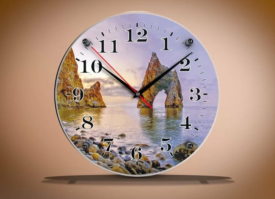 Сайт часы 5. Часы круглые. Часы картина. Круглая картина часы. Круглые настенные часы под стеклом.