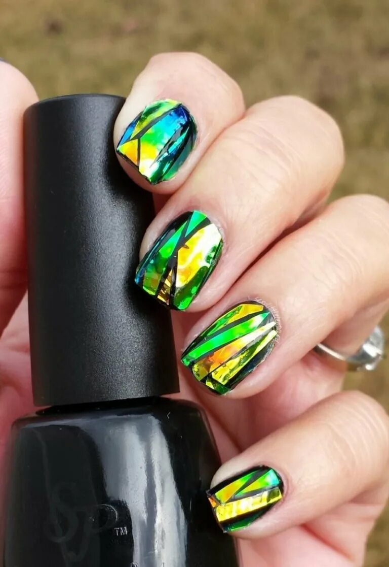 Маникюр стеклянные ногти. Битое стекло для ногтей. Битое стекло для ногтей. Гель битое стекло. Гель битое стекло.