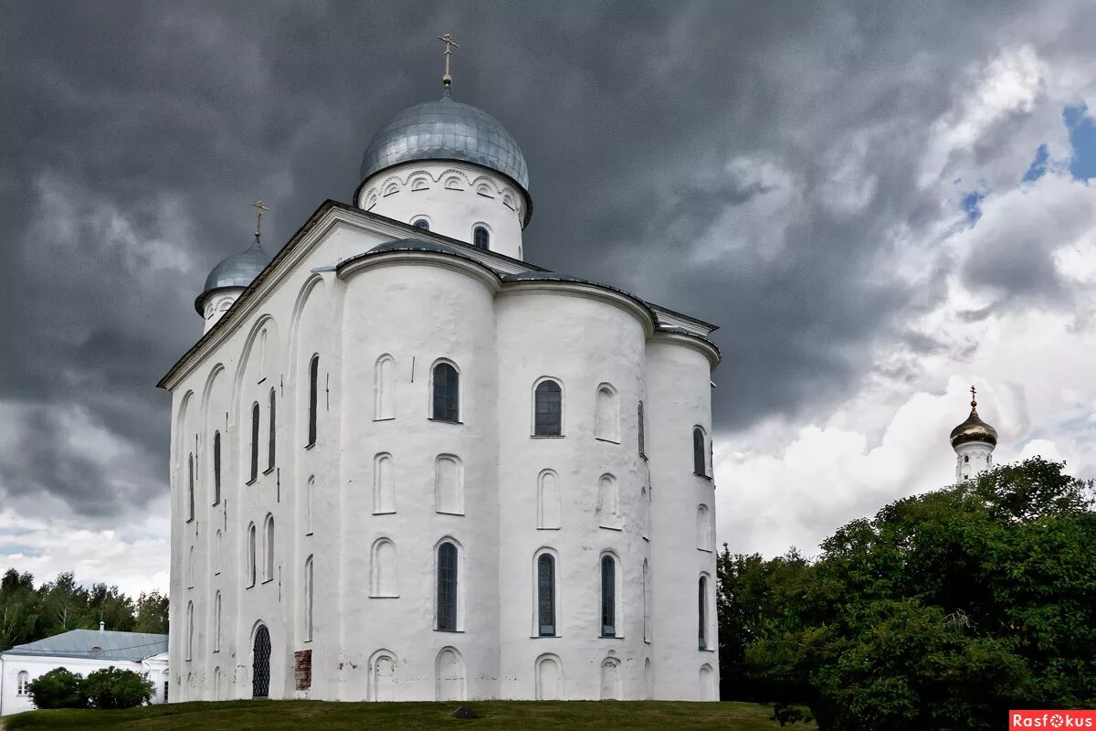храм георгия победоносца в нижнем новгороде. георгиевский собор юрьева монастыря в новгороде. церковь георгия на торгу в великом новгороде. георгия на кащенко в нижнем новгороде. храм св.