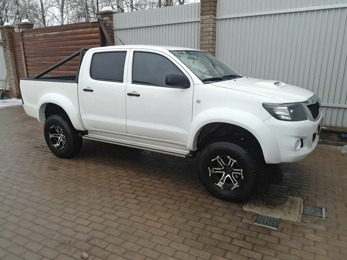 Куплю тойота хайлюкс цена. Тойота Хайлюкс 2012 белый. Toyota Hilux 2014 белый. Тойота Хай Лакс 2012. Тойота Хайлюкс пикап 2012.