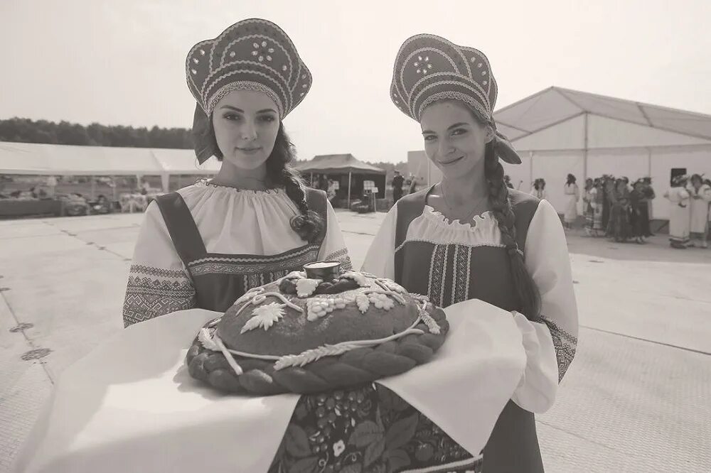 Целомудренность в одежде. Ценность женщины для мужчины. Традиционные ценности женщины. Традиционные ценности женщины. Ценность общения.