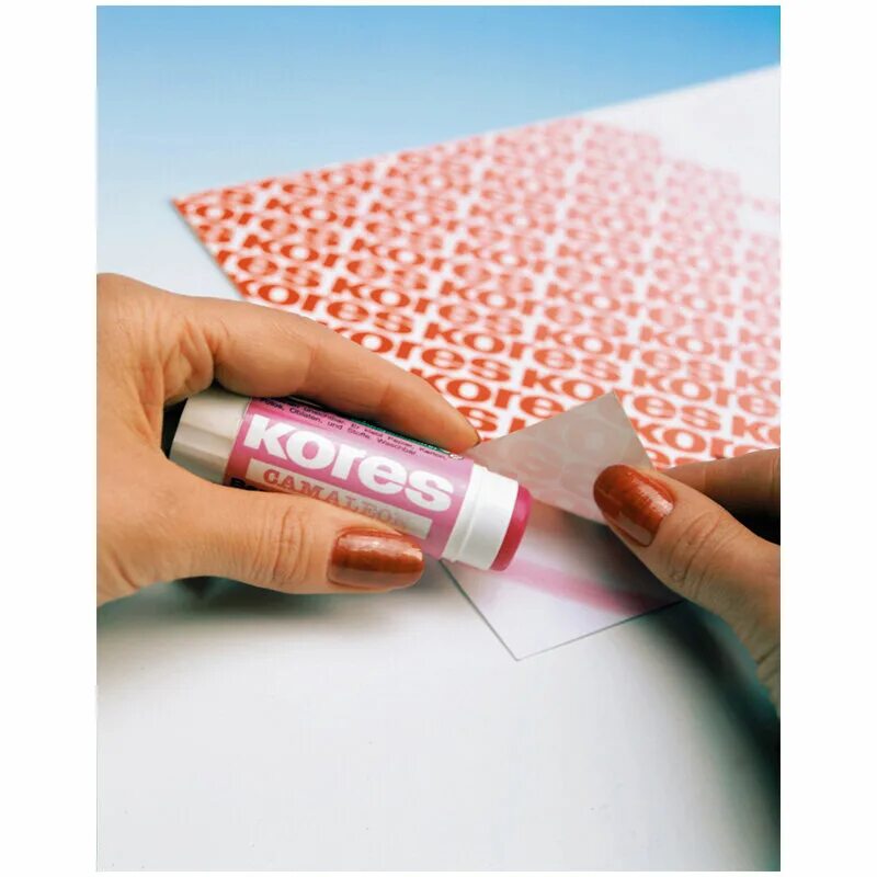 Приклеивающаяся бумага. Наклеенная бумага. Для клея бумажка. Закладки самоклеящиеся бумажные (цветные). Клей канцелярский брауберг 110гр.