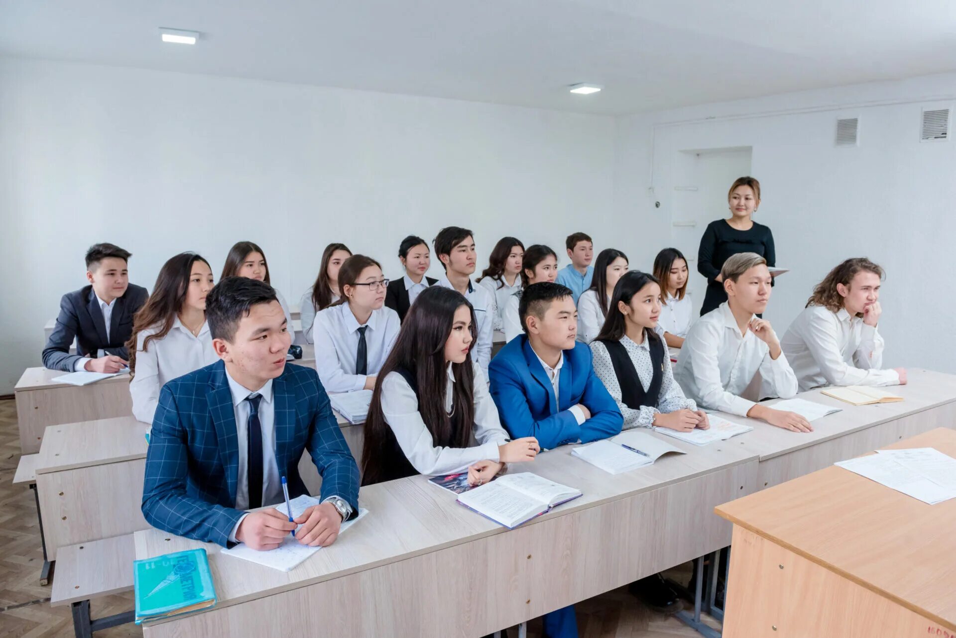 Департамент госзакупок. Портал государственных закупок кыргызской республики. Министерства финансы кр. Госзакупки кр. Гкнб кр структура.