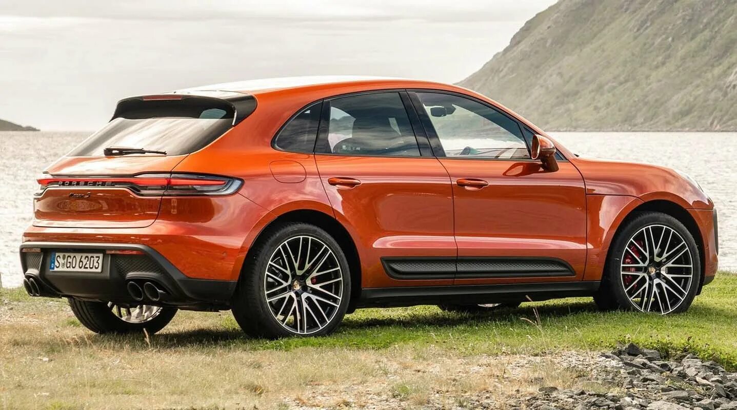 Макан купить билеты москва 2024. Porsche Macan 2022. Macan Turbo s 2022. Порше Макан оранжевый 2021. Porsche Macan 2021.