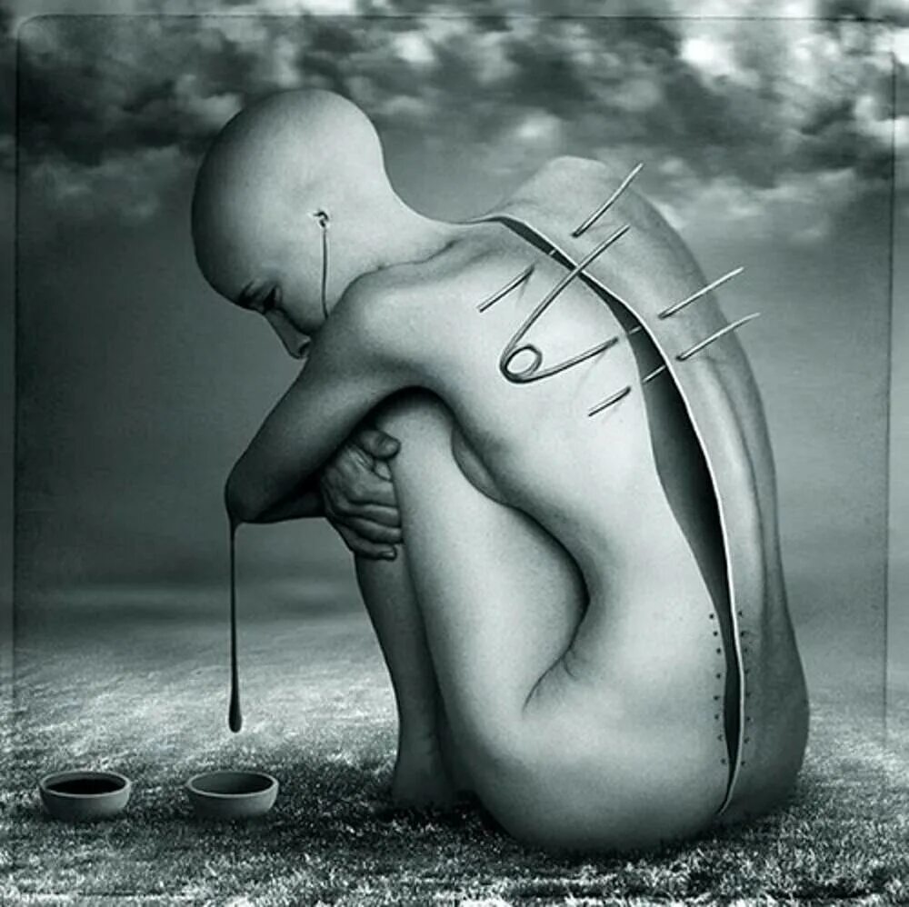 Органы человека желудок и пищеварительная система. Поджелудочнаяьжедлеза. Болит спина. Боль в тазобедренном суставе. Солнечное сплетение у человека.