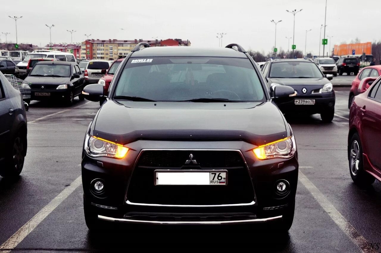 Мицубиси ярославль. Outlander XL встреча. Mitsubishi Outlander гос номер к963ет82. Т263ср 76 Митсубиши. Рисунок Mitsubishi Outlander XL Drive 2.