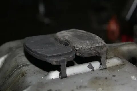 Когда меняют колодки на машине