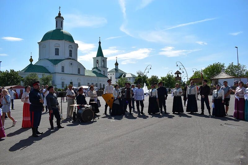 Погода ростовская область шолоховский район ст вешенская. Праздник в станице Вешенская 2022.