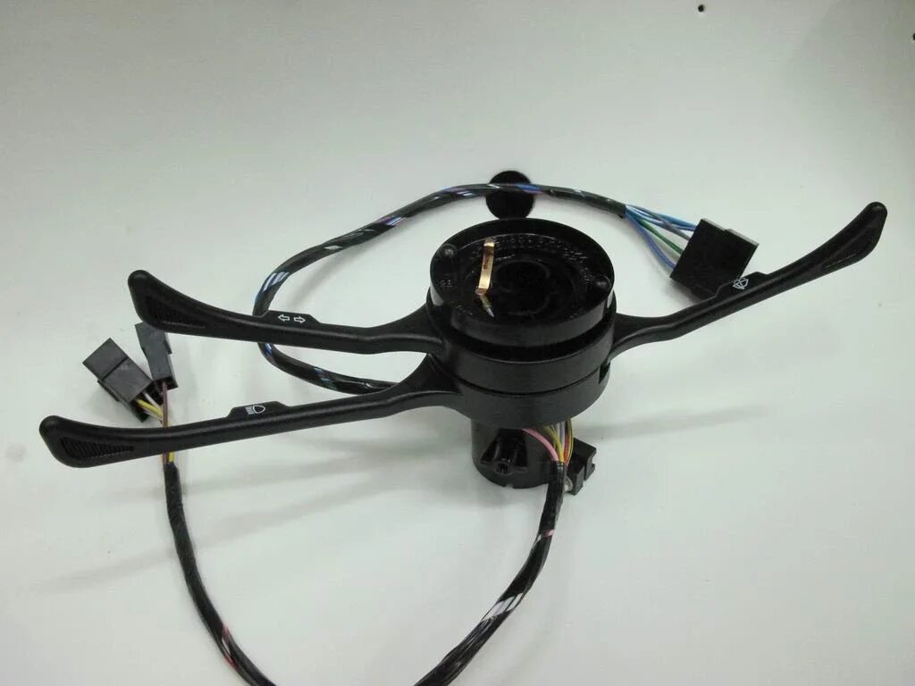 Переключатель подрулевой ваз-2105 (2105-3709310-30). 2105-3709310. 2105-3709310 переключатель подрулевой. 2105-3709310 переключатель подрулевой 2105 трехрычажный. Подрулевой переключатель ваз 2101.