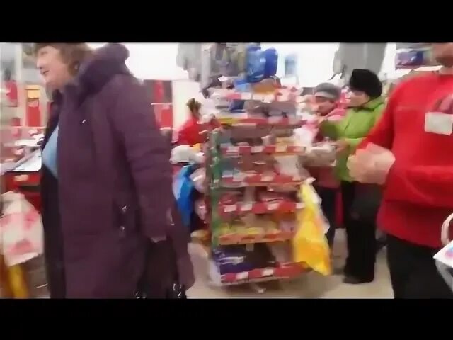 Настя была как золотая курочка