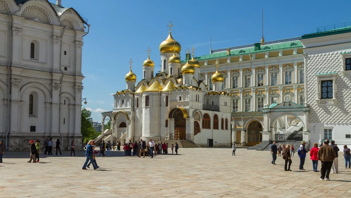 Где соборная площадь. Соборная площадь Московского Кремля.