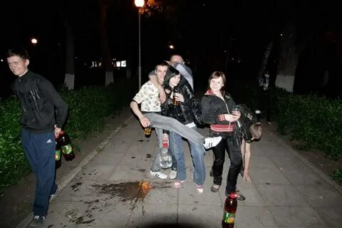 По барам гуляют пьян