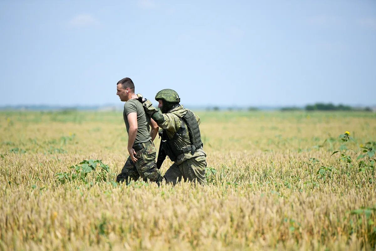 Плен вс рф. Русские солдаты на Украине. Военный репортаж. Российские солдаты в Херсоне.