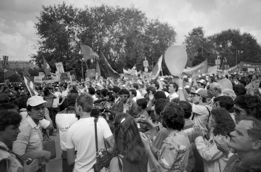 Всемирный фестиваль молодежи 1985 год. Фестиваль в Москве 1985. Молодёжный фестиваль в Москве в 1985 году. Молодежи и студентов в Москве 1985. 12 Всемирный фестиваль молодежи и студентов в 1985 году в Москве.