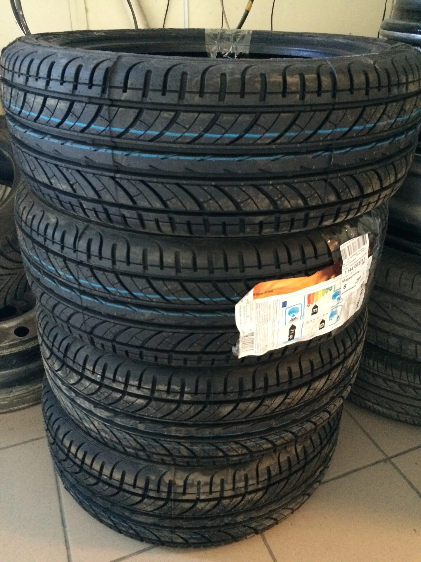 Шины 185 55 r15 82h. Росава solazo 18560r15 84h. росава solazo 21565 r16 98h. росава solazo 18555 r15 82h. резина 185 55 r15.