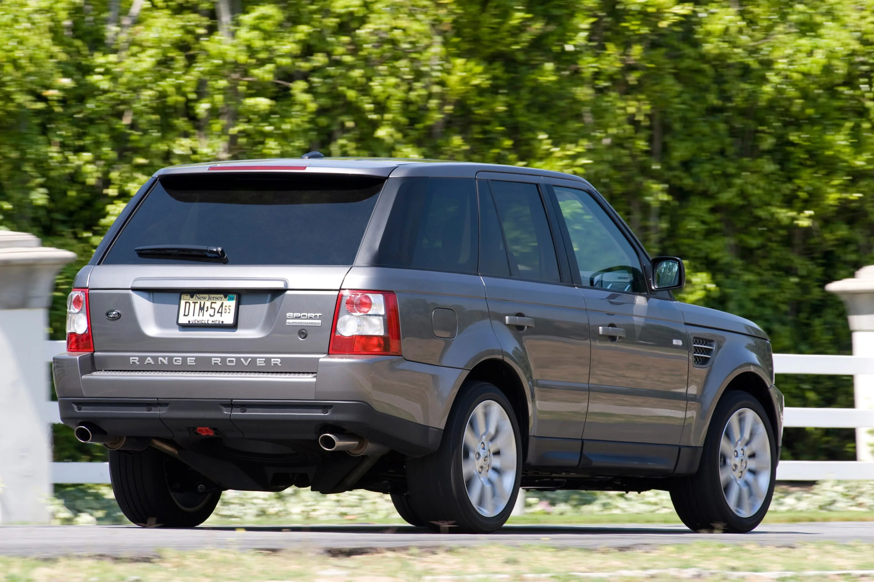 Range rover sport 2008 год. Land Rover Sport 2008. Рендж Ровер спорт 2009. Рендж Ровер спорт 2008. Ленд Ровер Рендж Ровер 2008.