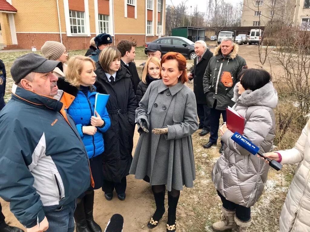 истра (город). трактор для коммунальных служб. истра московская область фото города. глава истринского района московской области. истра московская область фото города.