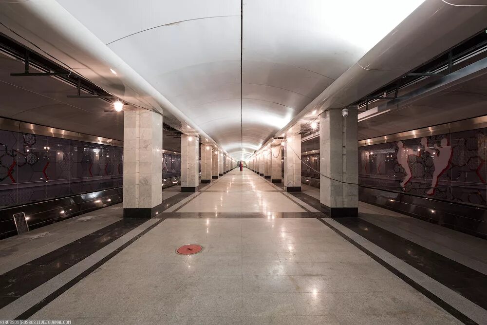 вестибюль станции метро спартак. станция спартак московского метрополитена. станции метро казаковская и путиловская. станция спартак московского метрополитена. станция мити.