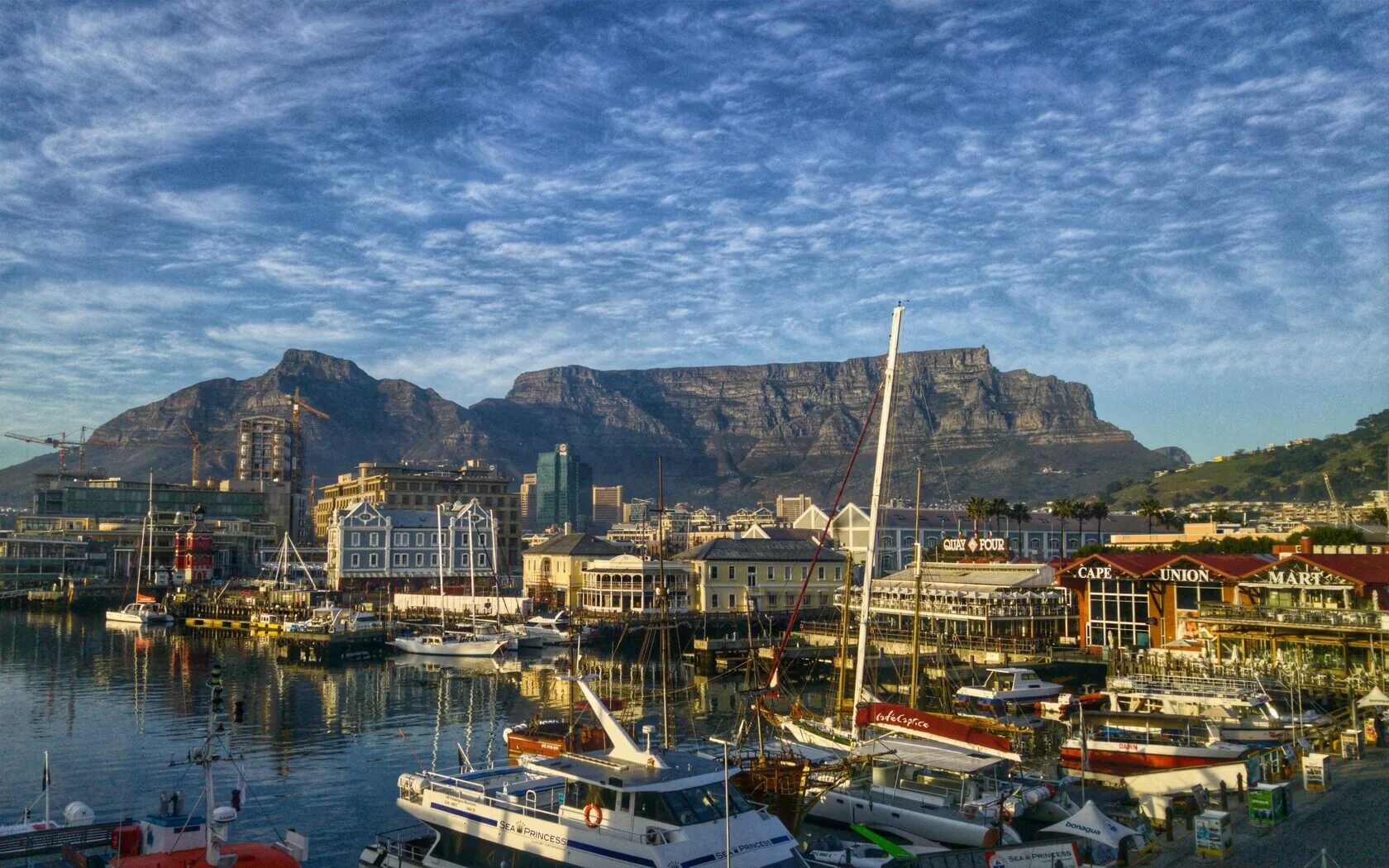 Как переводится юар. Кейптаун, южная африка. юар cape town. столовая гора кейптаун. порт кейптаун.
