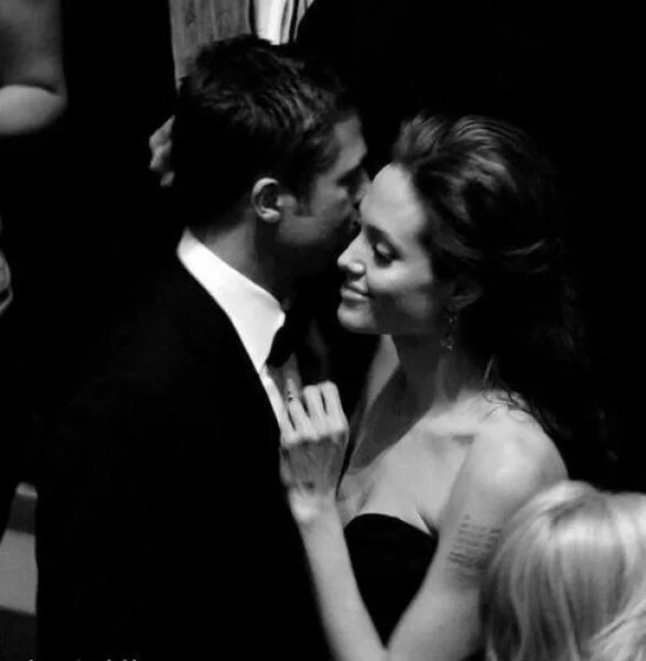 Катя диденко сухой лед. Девушка потеряла мужа. Ирина алферова дтп на малышева. Девушка потеряла мужа. Марина дыбтан.