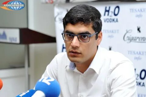 Редактор политик