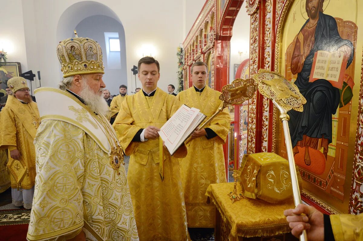Храм усекновения главы иоанна предтечи в братеево отец евгений. Храм усекновения главы иоанна предтечи в братеево. Храм усекновения главы иоанна предтечи в братеево духовенство. Храм усекновения главы иоанна предтечи в братеево расписание. Храм в братеево расписание богослужений иоанна предтечи.