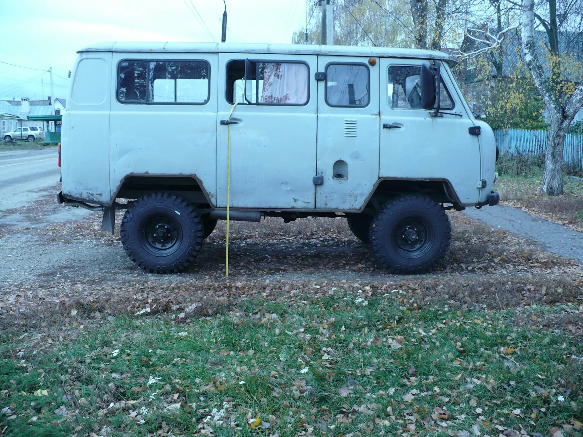 Forward safari 500 на уаз буханка. Уаз буханка на резине сафари 500. Форвард сафари 500 на уаз буханка. Буханка сафари. На уаз буханку форвард сафари 33.