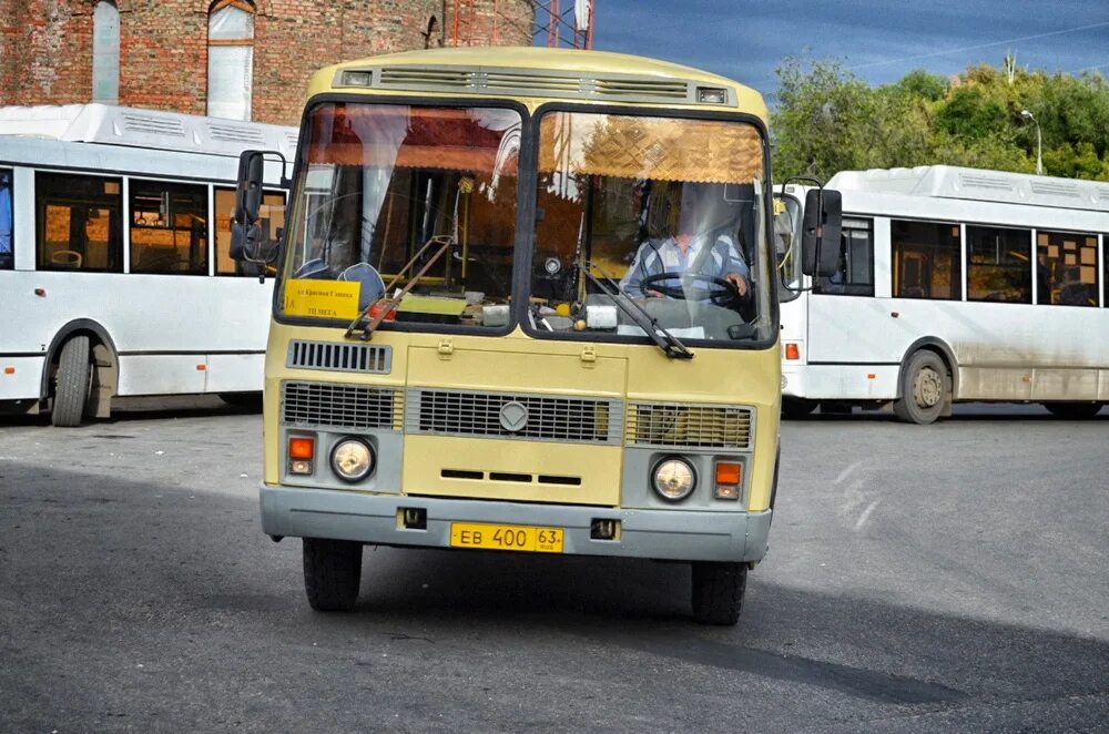 маз 206 самара. 50 автобус самара. маз 206 2022. водитель маршрутки 261 самара видео. автобусы самара красная глинка.