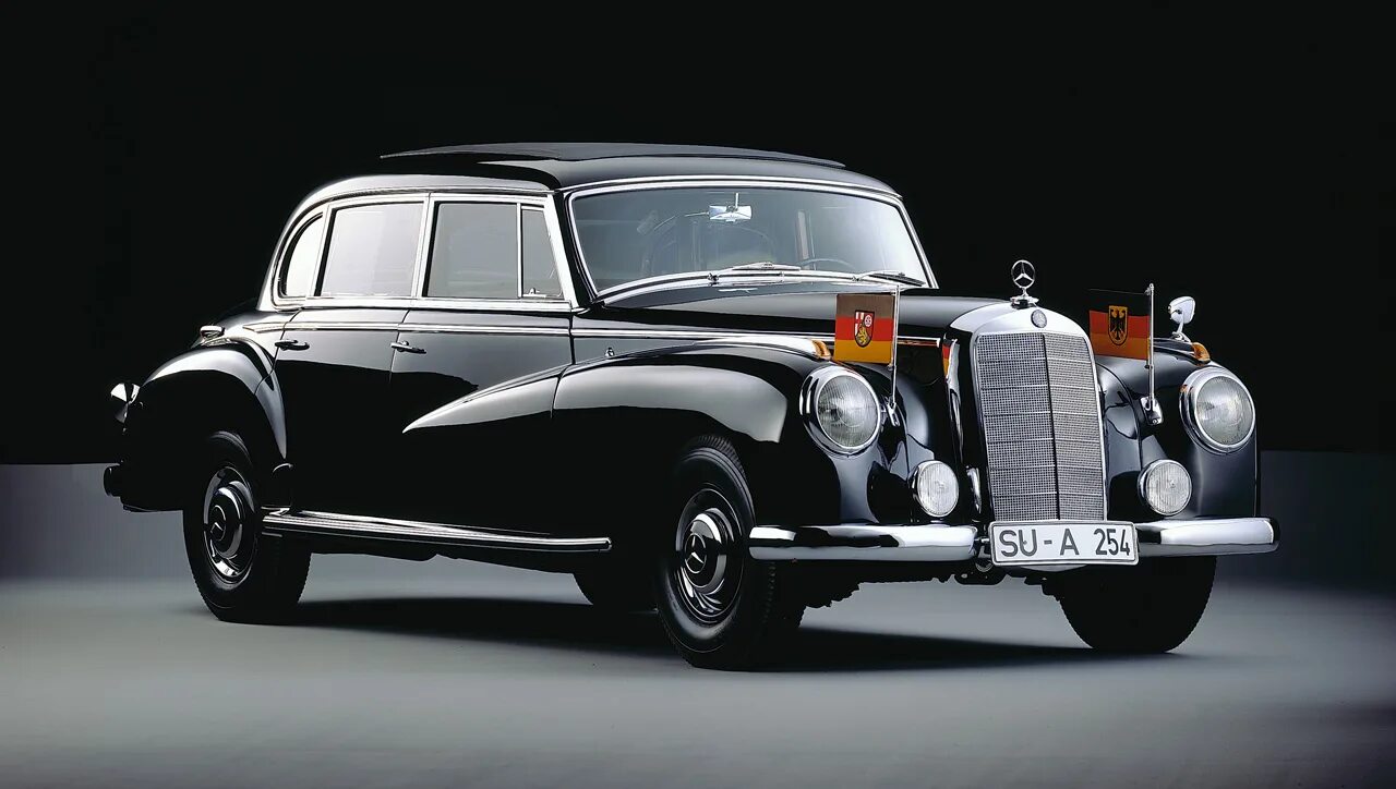 Mercedes benz 1951. Mercedes-Benz w186. Mercedes-Benz 300 (w186). Mercedes-Benz 300 Limousine (w186). Мерседес Бенц 300 Аденауэр.