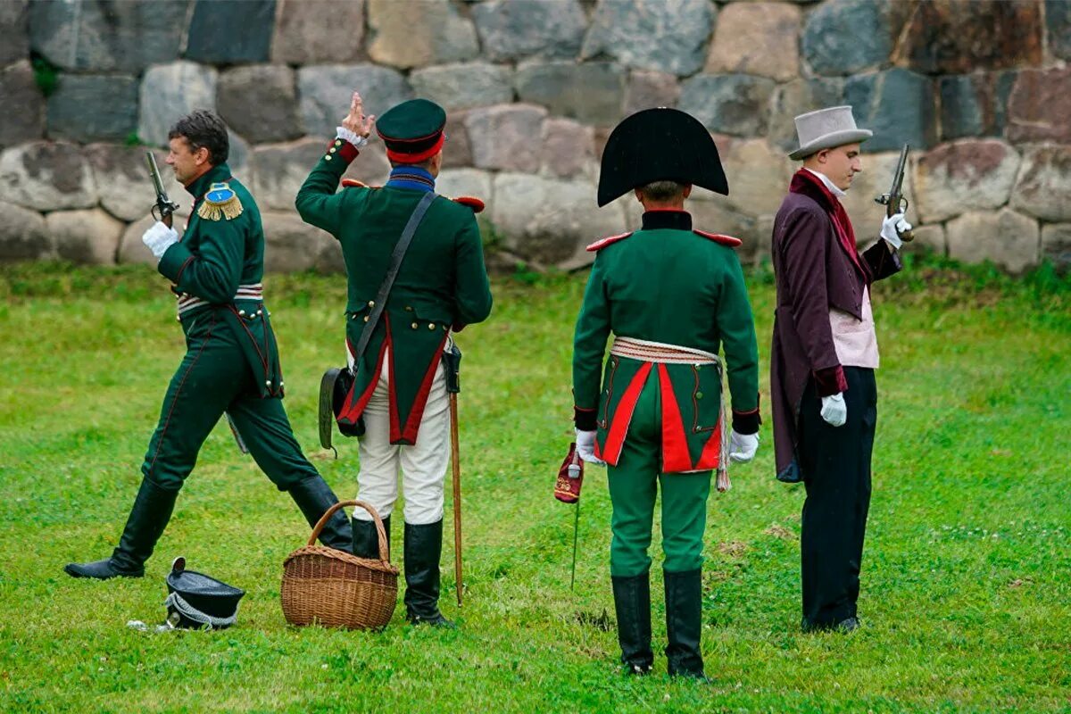 Дуэль 19 век. Дуэль русские дворяне 18 - 19 века. Секундант пушкина на дуэли. Дуэль на шпагах 19 век. Дуэлем.