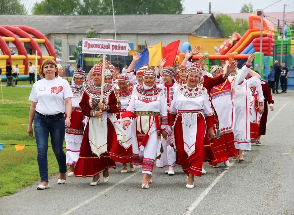 Национальный праздник чувашей. Чувашский народ Акатуй. Акатуй Чувашский праздник. Национальные праздники Чувашии Акатуй. Акатуй- «праздник земледелия»..