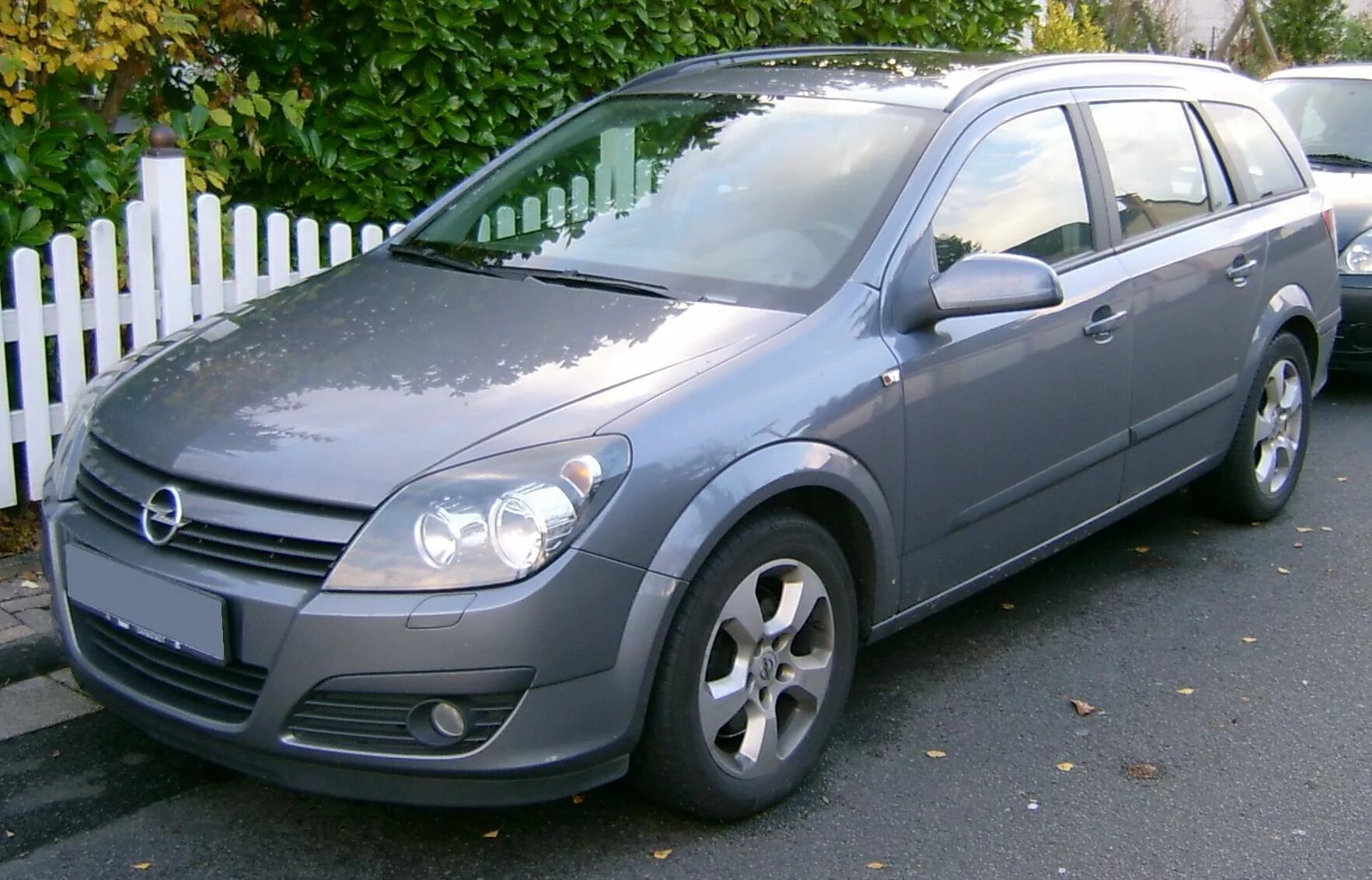 Opel h отзывы. Opel Astra h 2003.