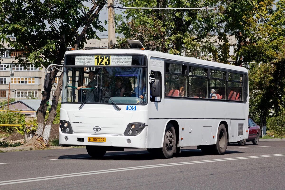 905 автобус маршрут москва. 123 Автобус Волгоград. 123 Автобус Волжский. Автобус 123 Волгоград Волжский. Маршрут 123 Волгоград автовокзал Волжский.