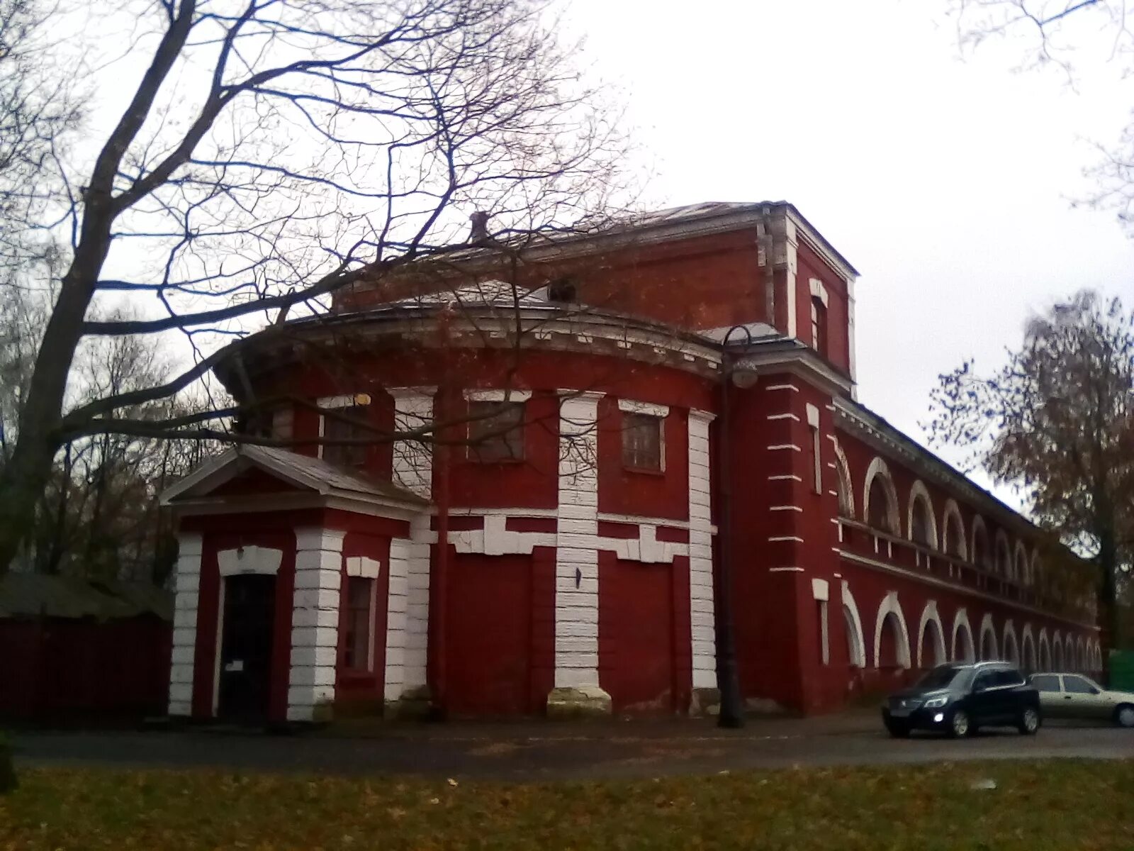 Студия кронштадт. Парусные мастерские кронштадт якорная. Камерон парусная мастерская кронштадт. Четвертая парусная мастерская кронштадта. Студия кронштадт.