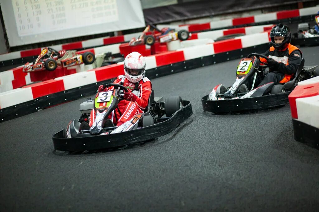 Картодром Лонато. Картинг Lonato Karting. Варшавское шоссе 30а картинг. Lonato Karting, Москва.